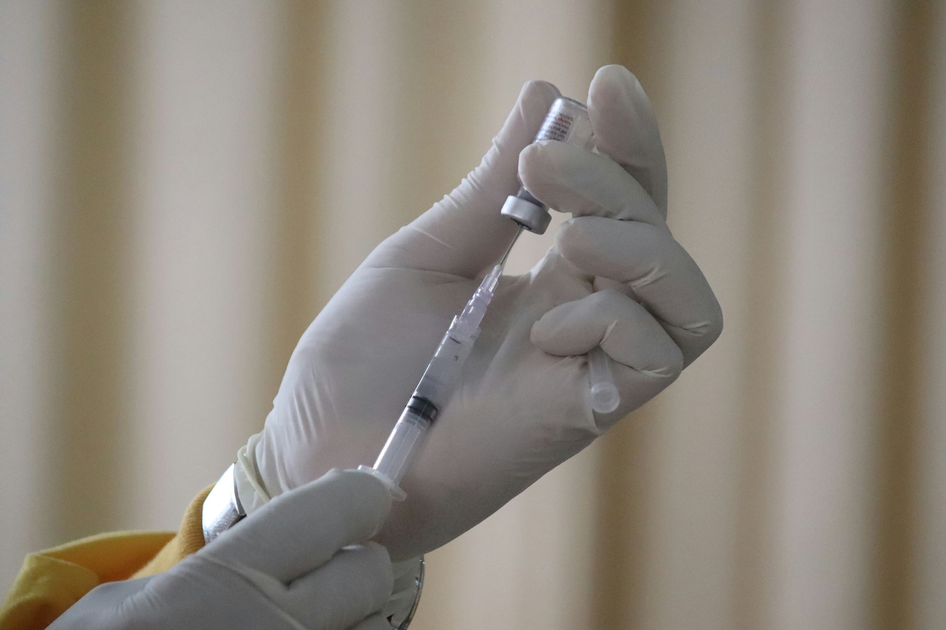 picture of vaccination being prepared